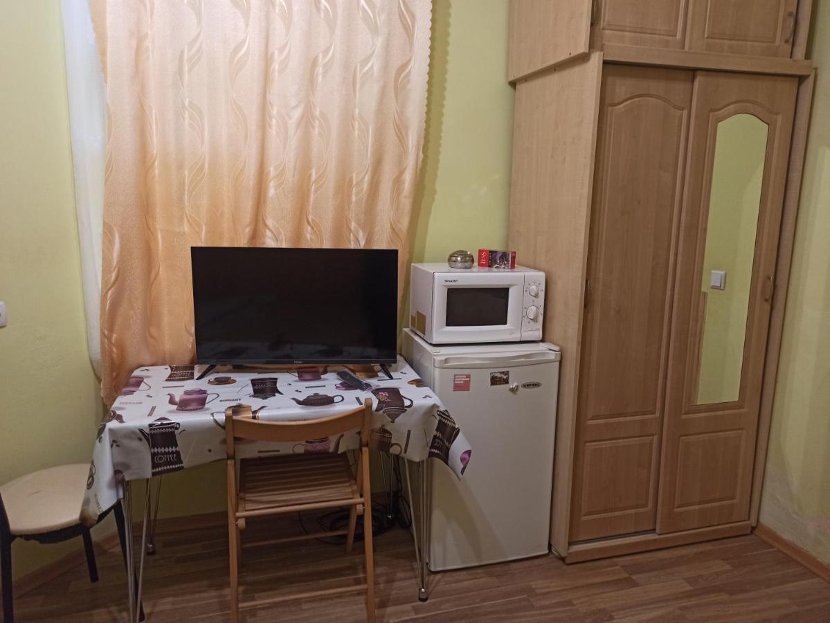 Apartamento Смарт-Економ,10 Хв До Ж/Д Вокзалу Leópolis Exterior foto